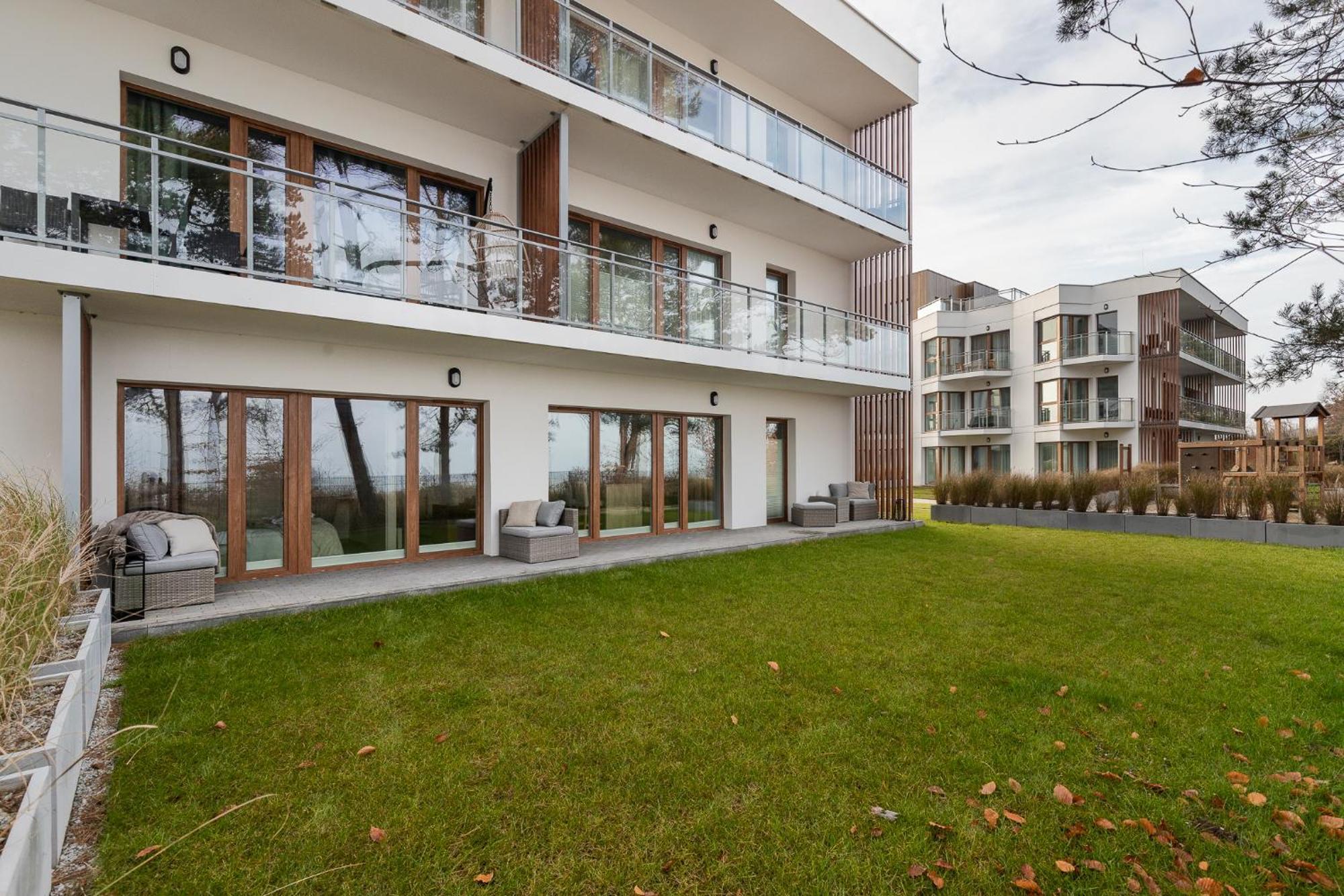 Let'S Sea - 2 Bedroom - Premium Baltic Apartment With Front Sea View Garden And Spa Access Гонски Экстерьер фото