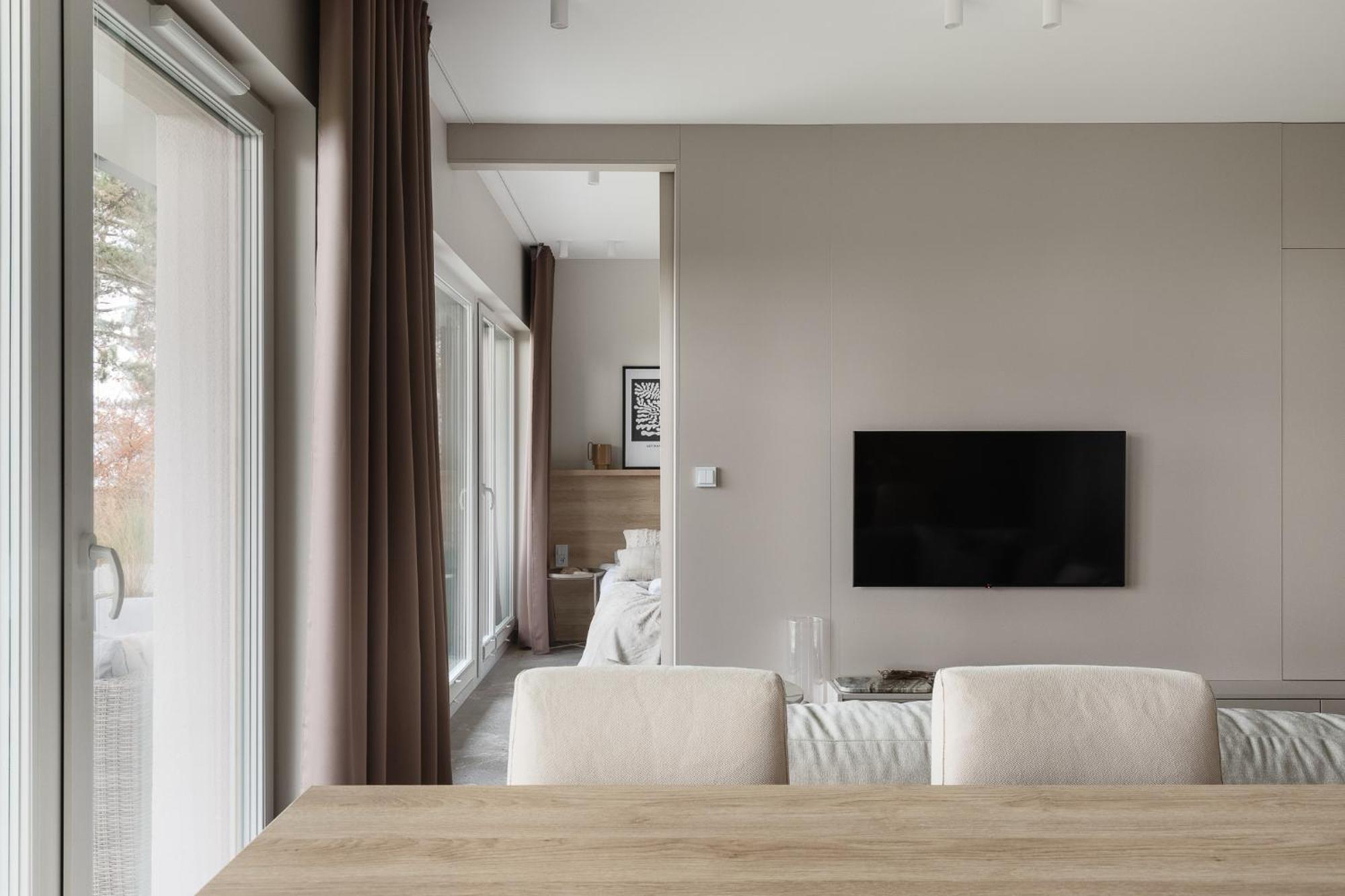 Let'S Sea - 2 Bedroom - Premium Baltic Apartment With Front Sea View Garden And Spa Access Гонски Экстерьер фото
