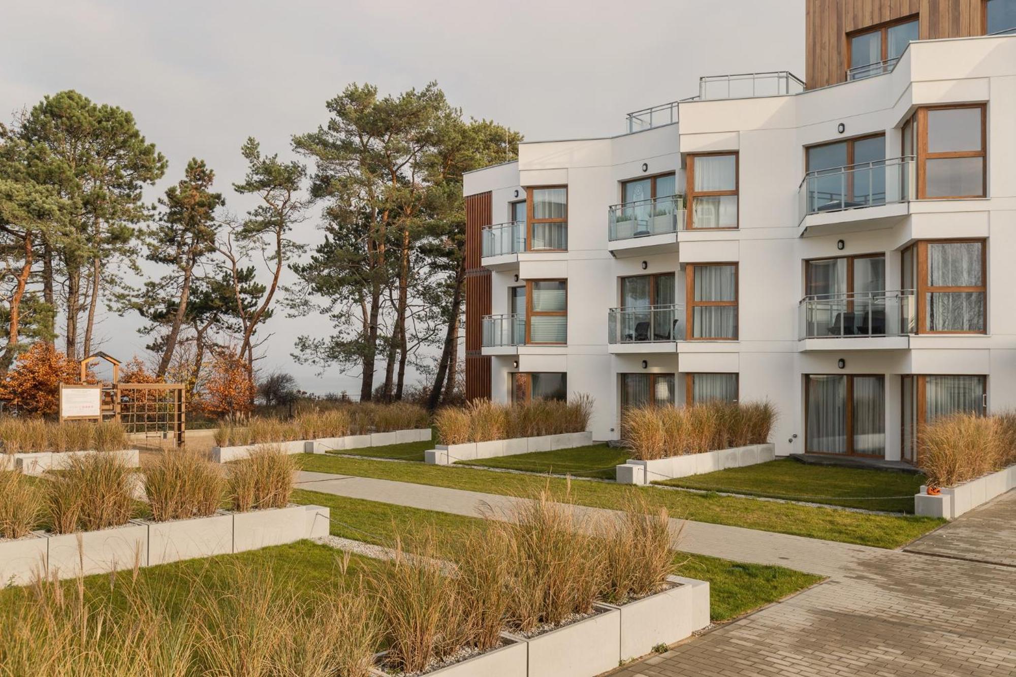 Let'S Sea - 2 Bedroom - Premium Baltic Apartment With Front Sea View Garden And Spa Access Гонски Экстерьер фото