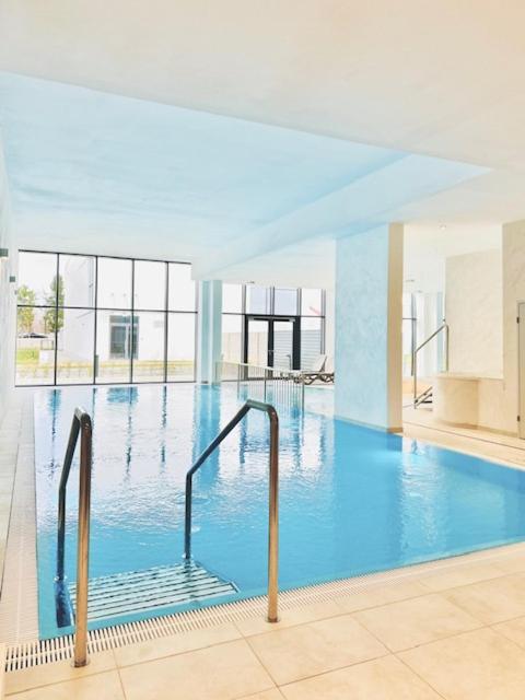 Let'S Sea - 2 Bedroom - Premium Baltic Apartment With Front Sea View Garden And Spa Access Гонски Экстерьер фото